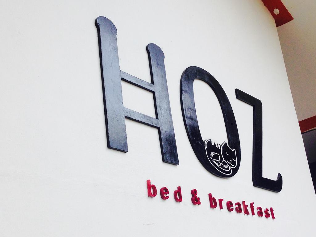 Hoz Bed & Breakfast Джокякарта Екстериор снимка